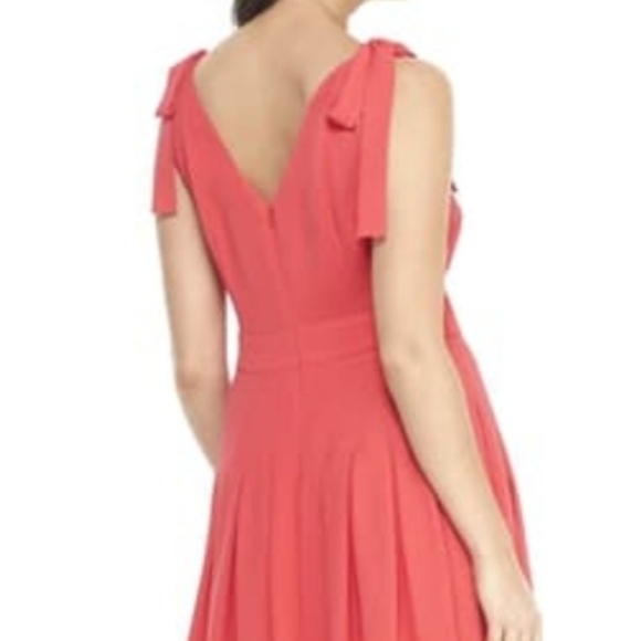Gal Meets Glam Sleeveless V Neck and V Back Dress - Picture 5 of 6